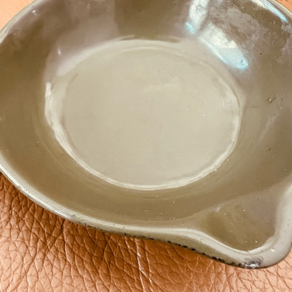 Vintage Enamel Cast Iron Mini Skillet Pan Olive Green - Picture 9 of 9